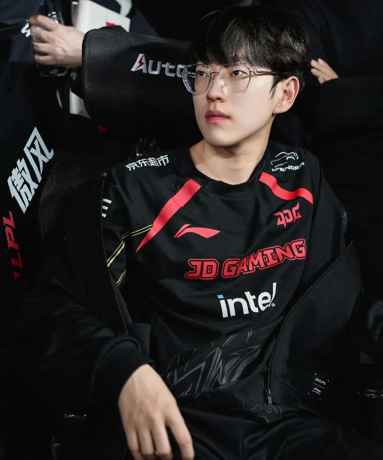 关于LGD碾压FNC,Scout制霸全场的信息 关于LGD碾压FNC,Scout制霸全场的信息