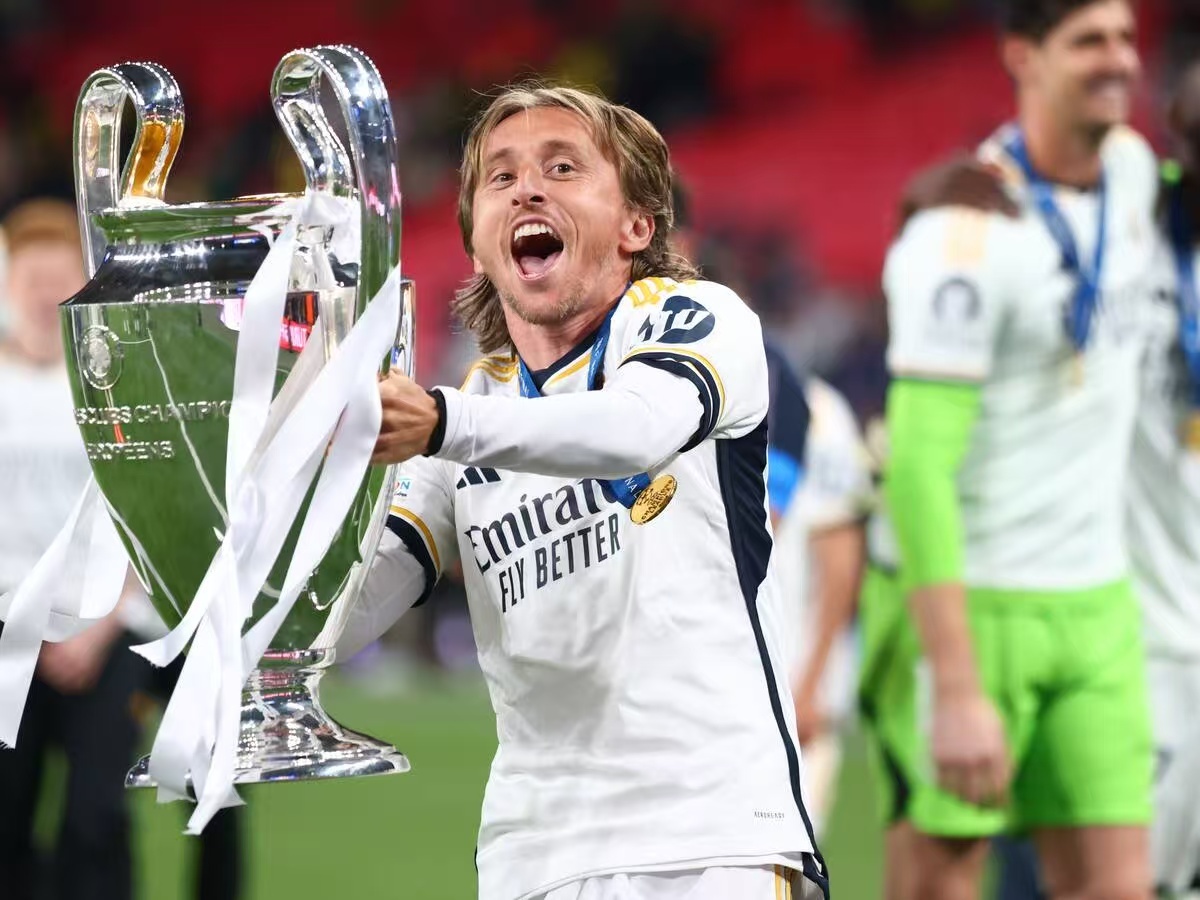 LOL英雄联盟直播-关于克罗地亚完胜利物浦，莫德里奇打破历史纪录的信息