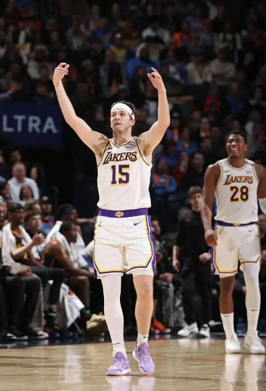 湖人B队鏖战立陶宛男篮,威斯布鲁克打破历史纪录 湖人B队鏖战立陶宛男篮,威斯布鲁克打破历史纪录