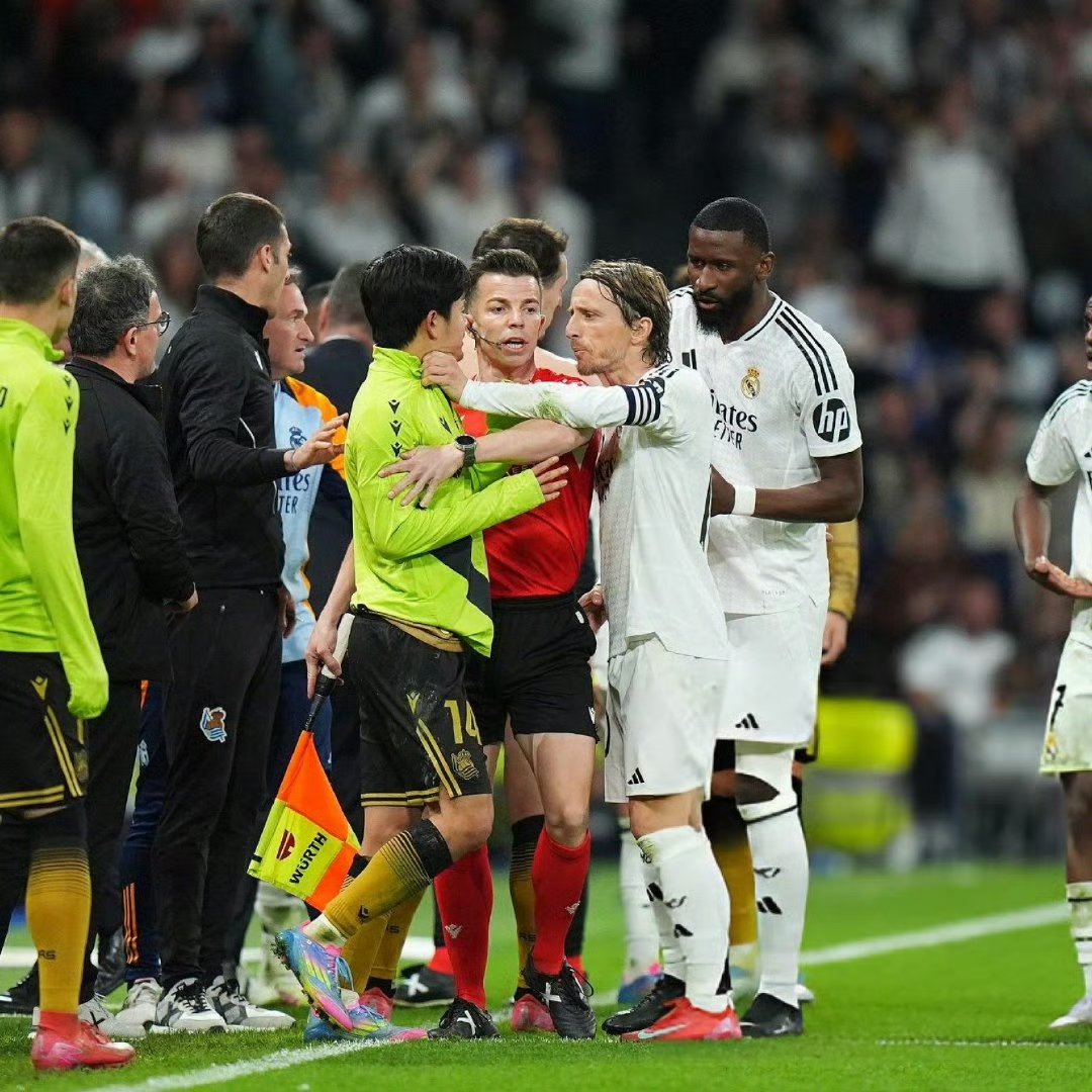 LOL英雄联盟投注竞猜-关于巴西强势秘鲁，莫德里奇统治全场的信息