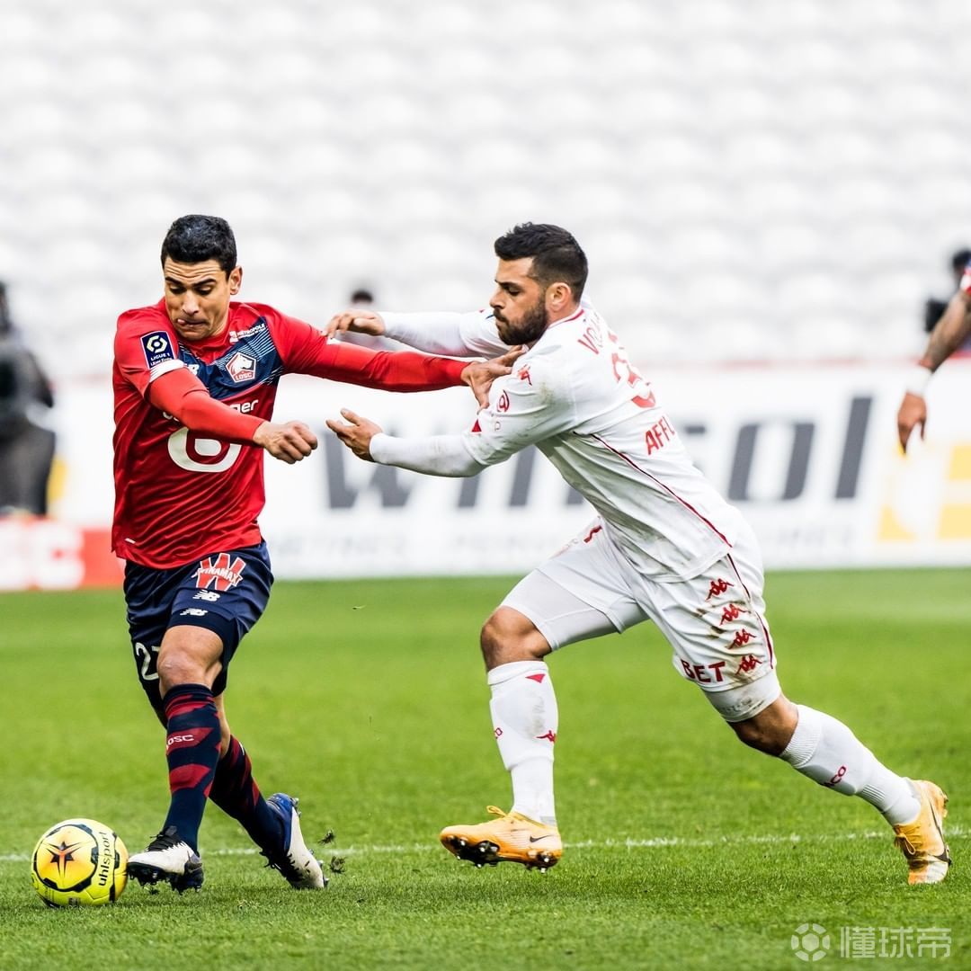 关于里尔豪取胜利,夺得积分榜第一的信息 关于里尔豪取胜利,夺得积分榜第一的信息