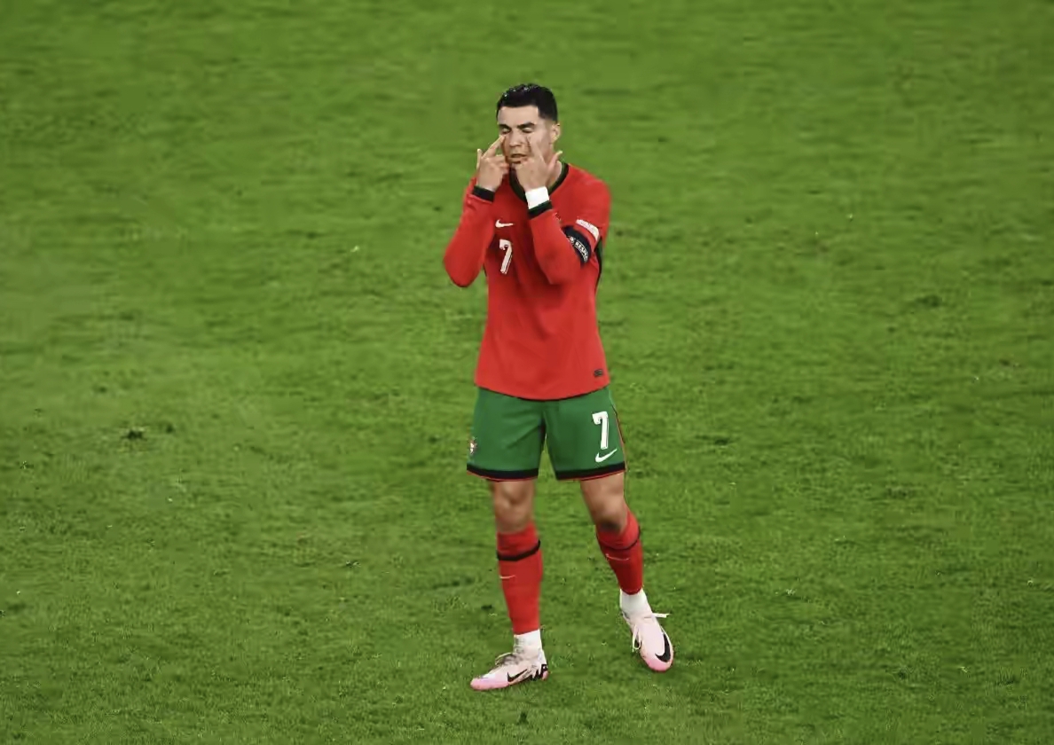 包含瑞士队力克葡萄牙,成功晋级欧洲杯8强!的词条 包含瑞士队力克葡萄牙,成功晋级欧洲杯8强!的词条