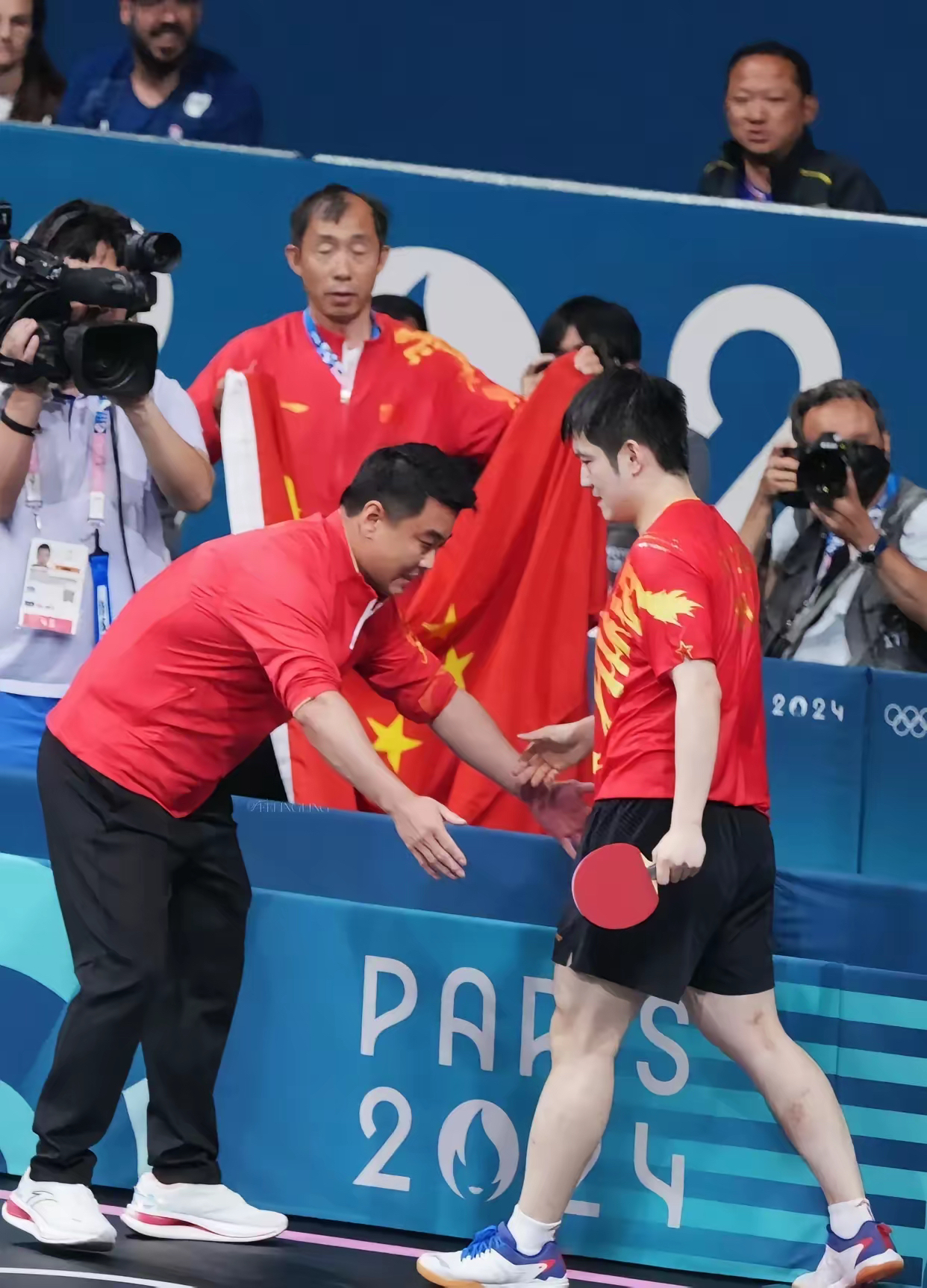 LOL英雄联盟投注-包含奥地利队轻取韩国队，王皓统治全场的词条