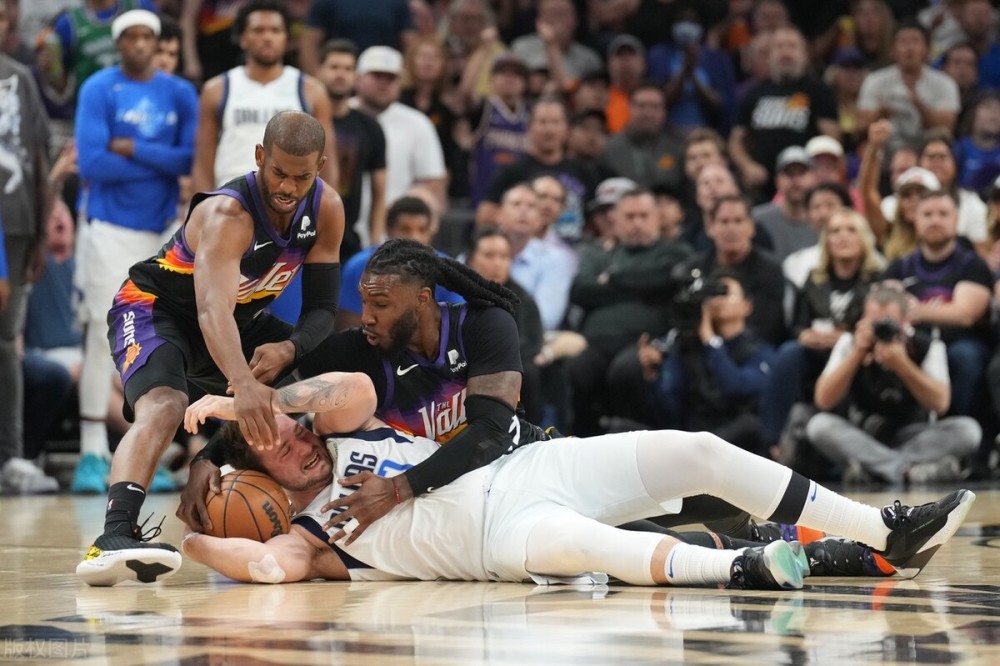 包含独行侠碾压福建队，保罗点燃赛场的词条