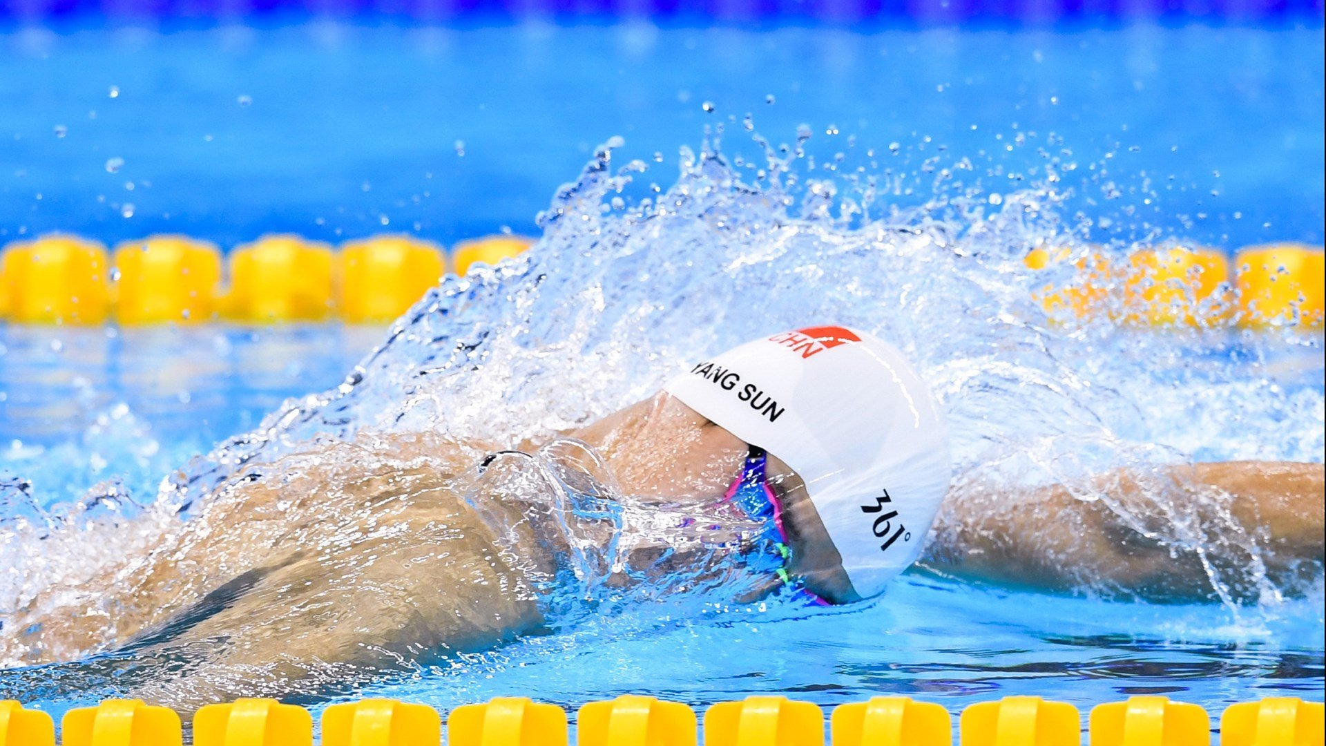 斯通斯评分拉满引爆争议，波兰对阵乌拉圭，谁才是真正的隐形赢家？